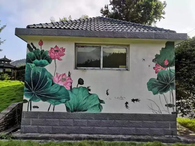 百校千生閩東行丨疊石鄉(xiāng) 百平濃情墻繪“靚”相竹陽，壁畫藝術(shù)助力新時(shí)代新農(nóng)村文化建設(shè)